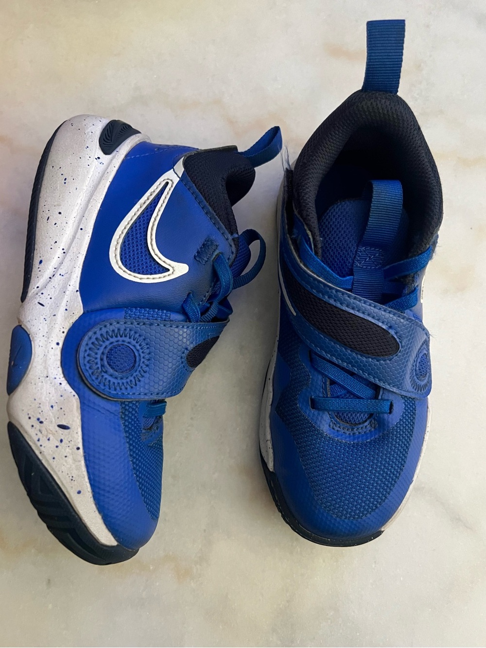 Nike Kids' Team Hustle D 11 Basketball Shoes
